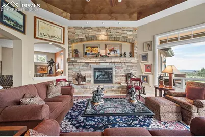 4025 Reserve Point, Colorado Springs, CO 80904 - Photo 6