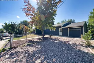 324 Davie Dr, Colorado Springs, CO 80911 - Photo 2