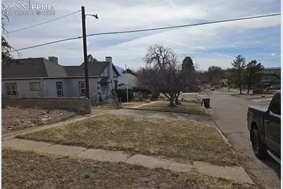 119 E Cedar Street, Walsenburg, CO 81089 - Photo 4