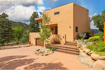 531 Crystal Hills Boulevard, Manitou Springs, CO 80829 - Photo 1