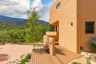 531 Crystal Hills Blvd, Manitou Springs, CO 80829 - Photo 2