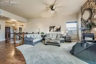 10625 Slumber Ridge Way, Colorado Springs, CO 80908 - Photo 4