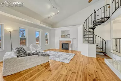 7815 Maverick Road, Colorado Springs, CO 80908 - Photo 8