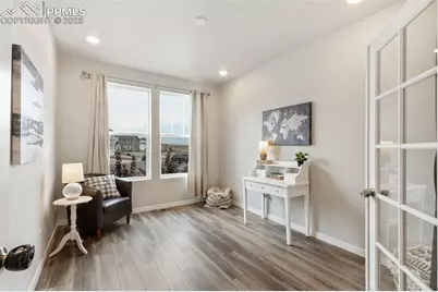 8121 Lookout Court, Colorado Springs, CO 80925 - Photo 12