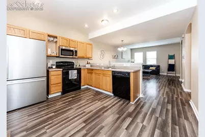 5182 Dovetail Lane, Colorado Springs, CO 80916 - Photo 10