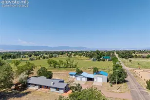 1335 Apple Ln, Penrose, CO 81240 - Photo 8