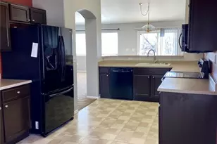 875 Aspenglow Ln, Colorado Springs, CO 80916 - Photo 2