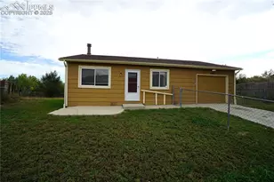 1985 Tanager Way, Colorado Springs, CO 80906 - Photo 2
