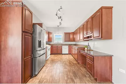 224 Lakeview Forest Heights, Florissant, CO 80816 - Photo 10