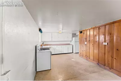628 Bonfoy Avenue, Colorado Springs, CO 80909 - Photo 18