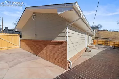 2905 Garden Hill Drive, Colorado Springs, CO 80904 - Photo 32