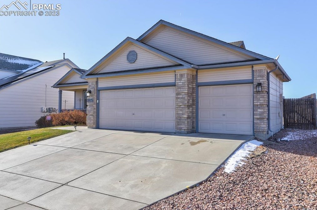 3975 Happy Jack Dr, Colorado Springs, CO 80922-2407