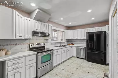 1040 Tari Drive, Colorado Springs, CO 80921 - Photo 8