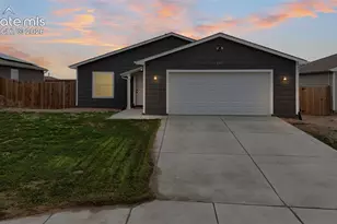 1347 Rivers Run Ave, Pueblo, CO 81001 - Photo 4