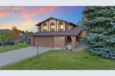 2095 Seven Arrow Drive, Colorado Springs, CO 80915 - Photo 4