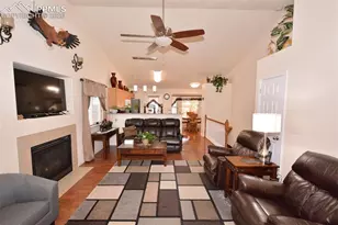 7410 Sun Prairie Dr, Colorado Springs, CO 80925 - Photo 4