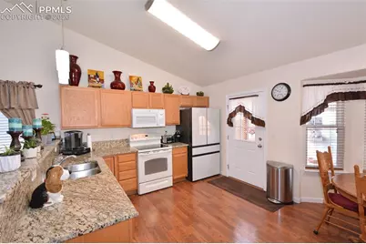 7410 Sun Prairie Drive, Colorado Springs, CO 80925 - Photo 6