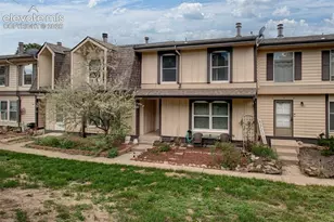 367 Raspberry Ln, Monument, CO 80132 - Photo 2
