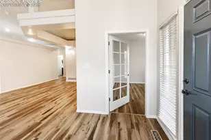 9506 Hollydale Ct, Colorado Springs, CO 80920 - Photo 4