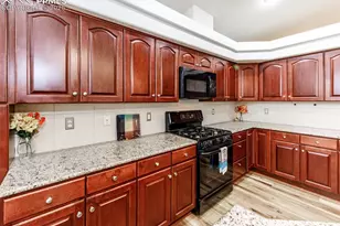 9506 Hollydale Ct, Colorado Springs, CO 80920 - Photo 14