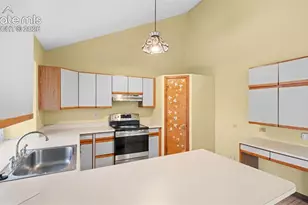 8395 Freemantle Dr, Colorado Springs, CO 80920 - Photo 12