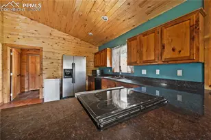 927 Stonehenge Dr, Florissant, CO 80816 - Photo 8