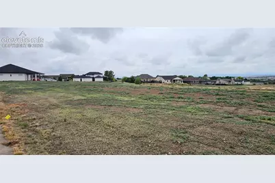 10 Walking Stick Boulevard, Pueblo, CO 81001 - Photo 2
