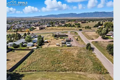 7 Circle C Road, Fountain, CO 80817 - Photo 2