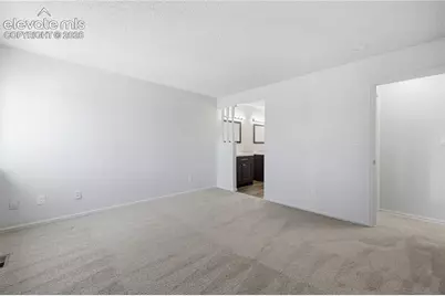 4571 Sunnyhill Drive, Colorado Springs, CO 80916 - Photo 14