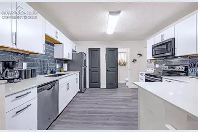 820 W Jackson Street, Colorado Springs, CO 80907 - Photo 28