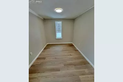 1126 E Moreno Avenue, Colorado Springs, CO 80910 - Photo 6