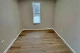 1126 E Moreno Ave, Colorado Springs, CO 80910 - Photo 6