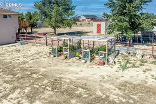 1173 N Obrien Ln, Pueblo, CO 81007 - Photo 30