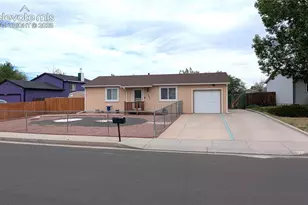 3241 Foxridge Dr, Colorado Springs, CO 80916 - Photo 2