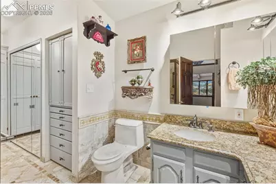 2190 Mesa Road, Colorado Springs, CO 80904 - Photo 22