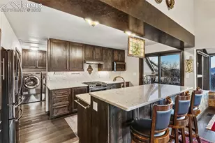 2190 Mesa Rd, Colorado Springs, CO 80904 - Photo 12