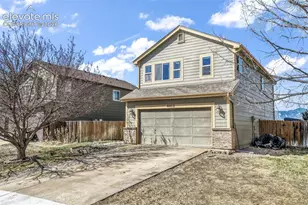 4412 Bramble Ln, Colorado Springs, CO 80925 - Photo 2
