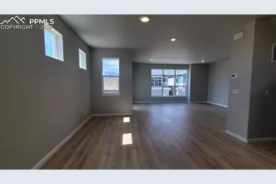 705 Belleza View, Colorado Springs, CO 80907 - Photo 18