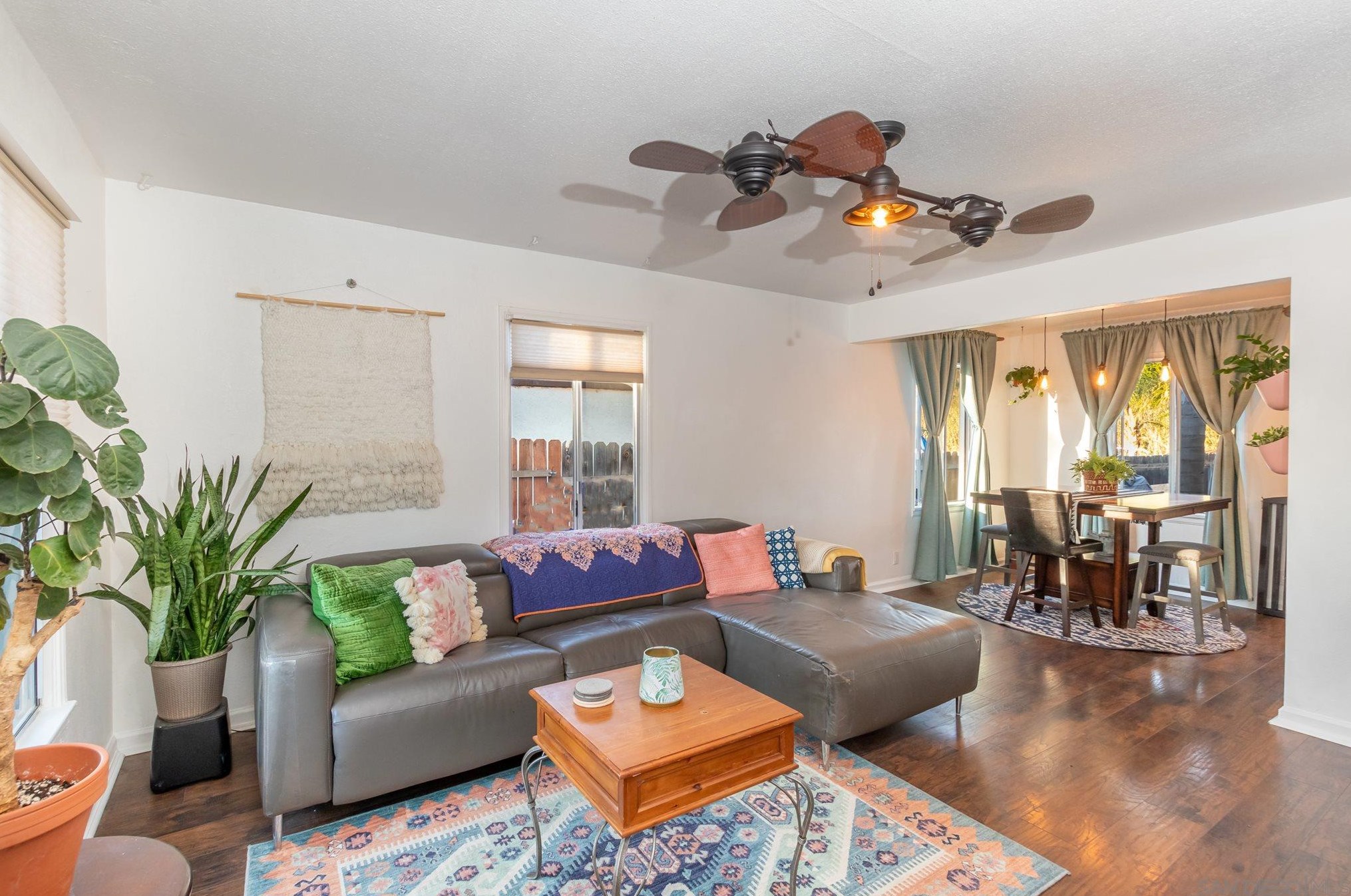 879 Banock St, Spring Valley, CA 91977-5206