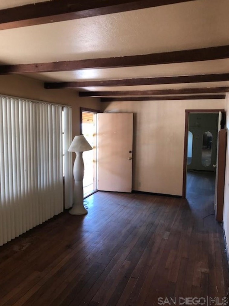 1032 Portola Ave, Spring Valley, CA 91977-4519
