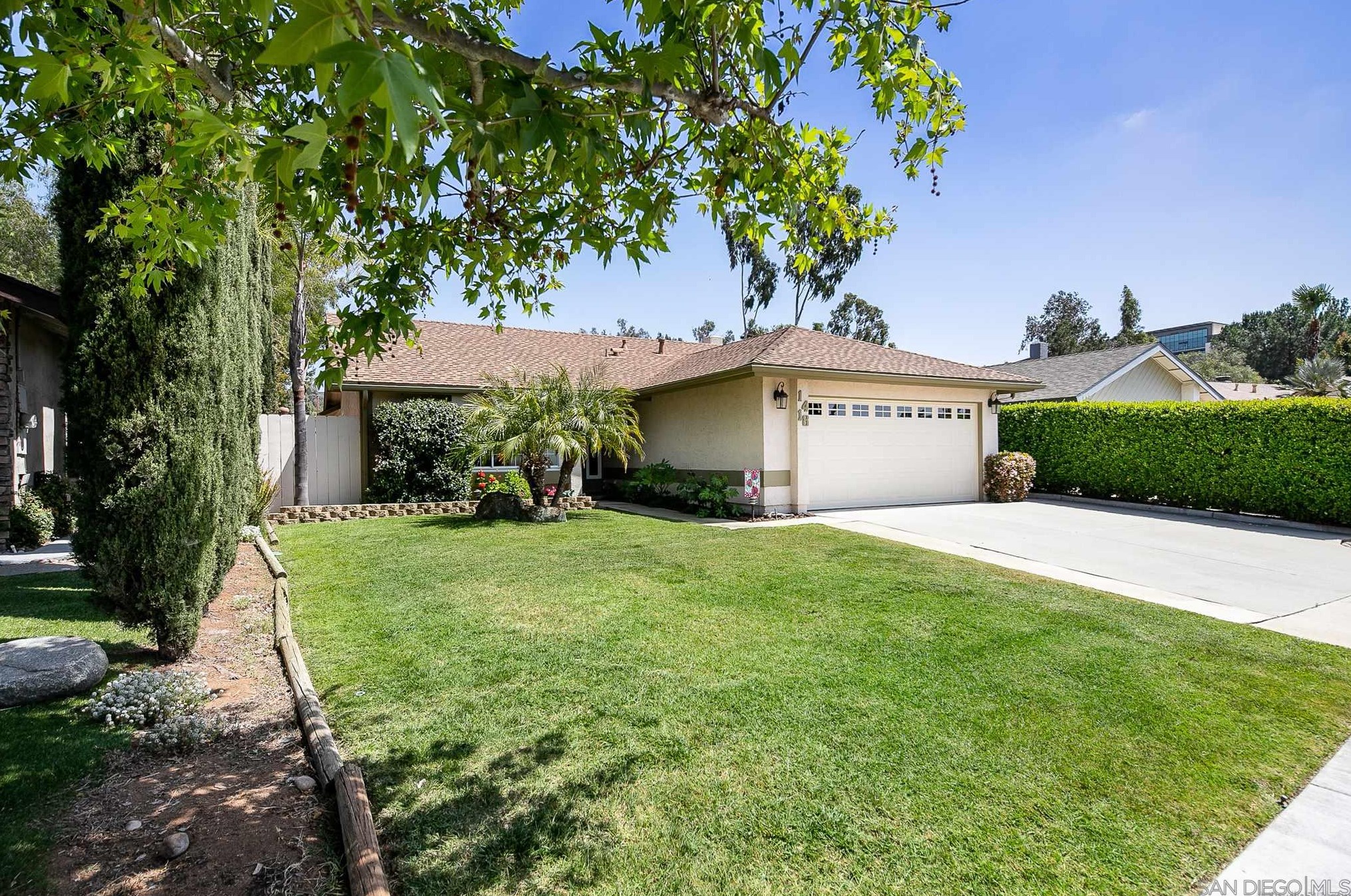 1418 Autumn Woods Pl, Escondido, CA 92029-4114