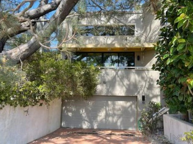713 Stratford Ct, Del Mar, CA 92014-2725