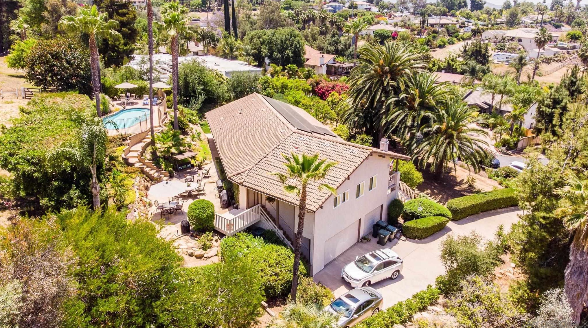 1120 Mary Lane Ct, Escondido, CA 92025-7714
