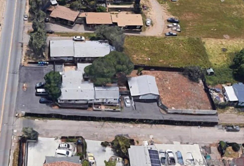 1424 N 1st St, El Cajon, CA 92021