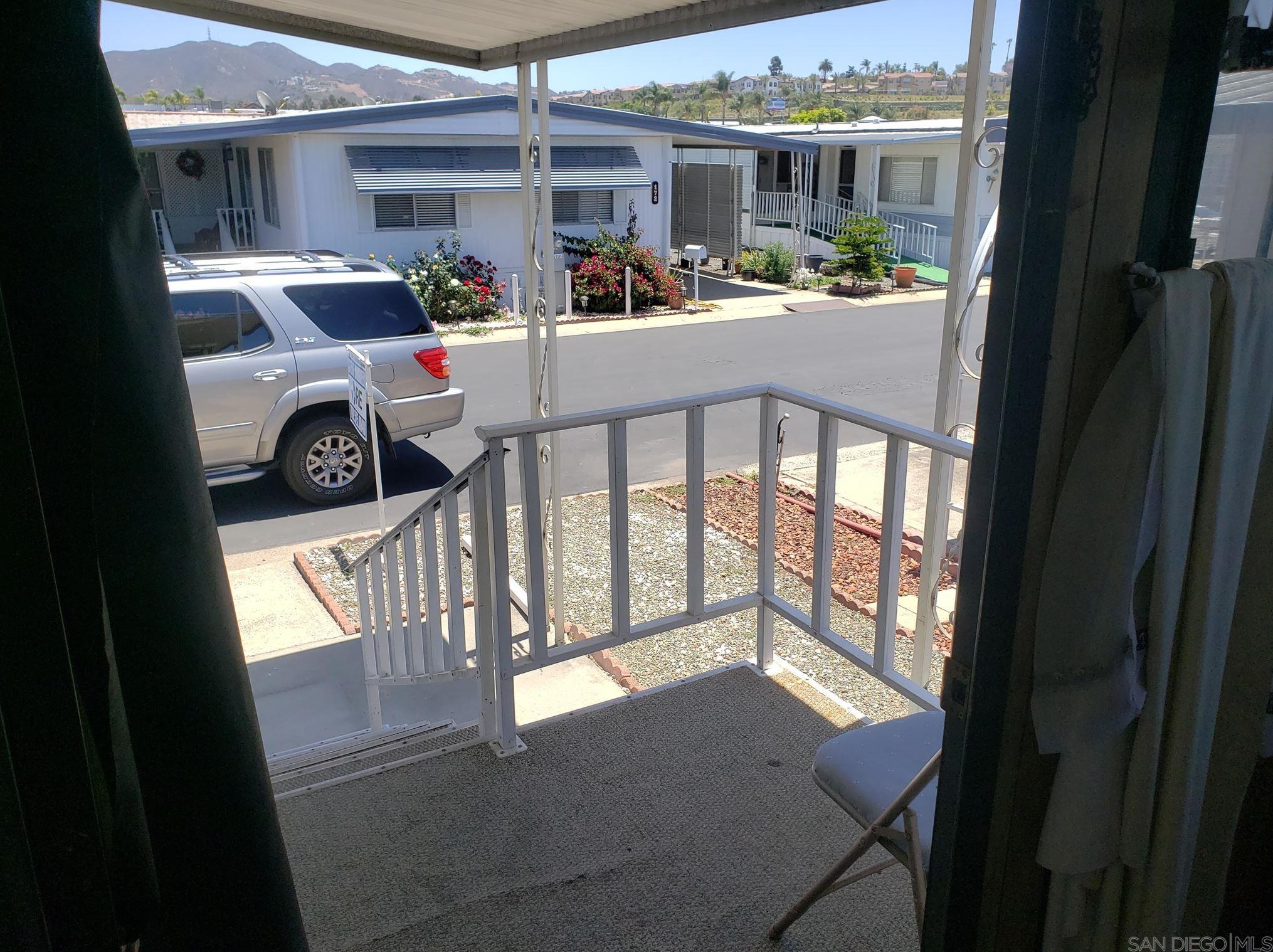 1010 E Bobier Dr 125, Vista, CA 92084