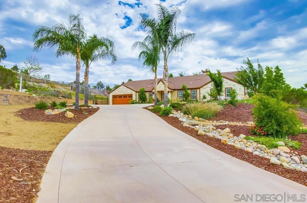 12461 Shallman St, Poway, CA 92064-3628