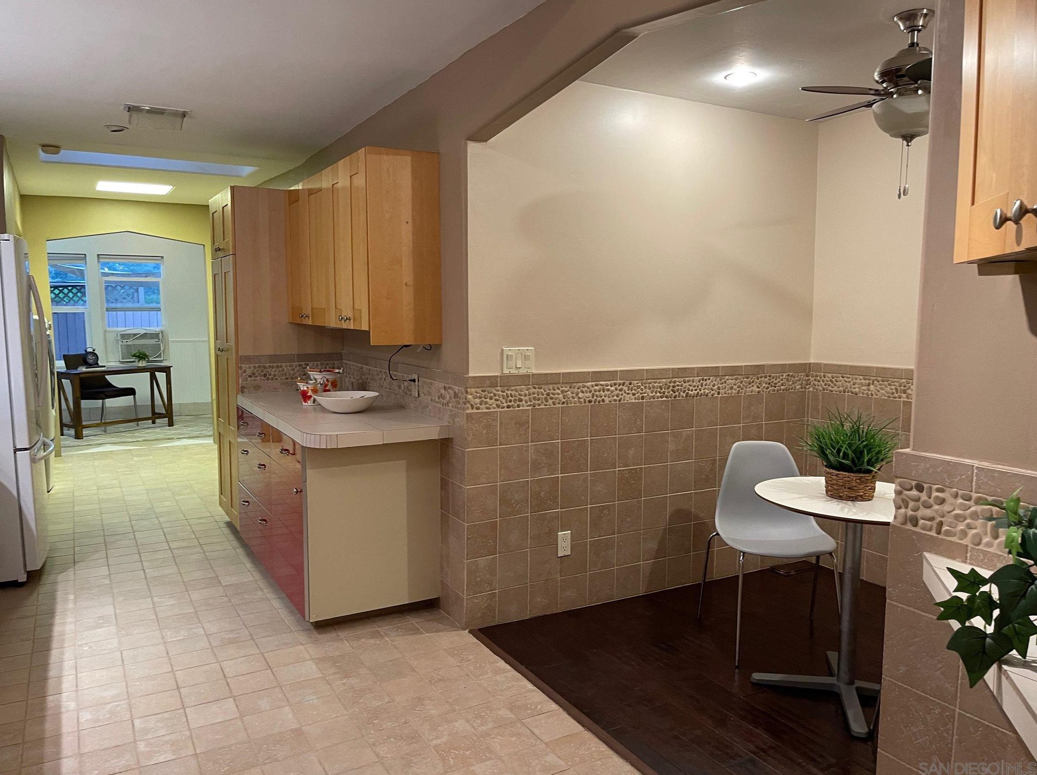 10109 Ramona Dr, Spring Valley CA  91977-1807 exterior