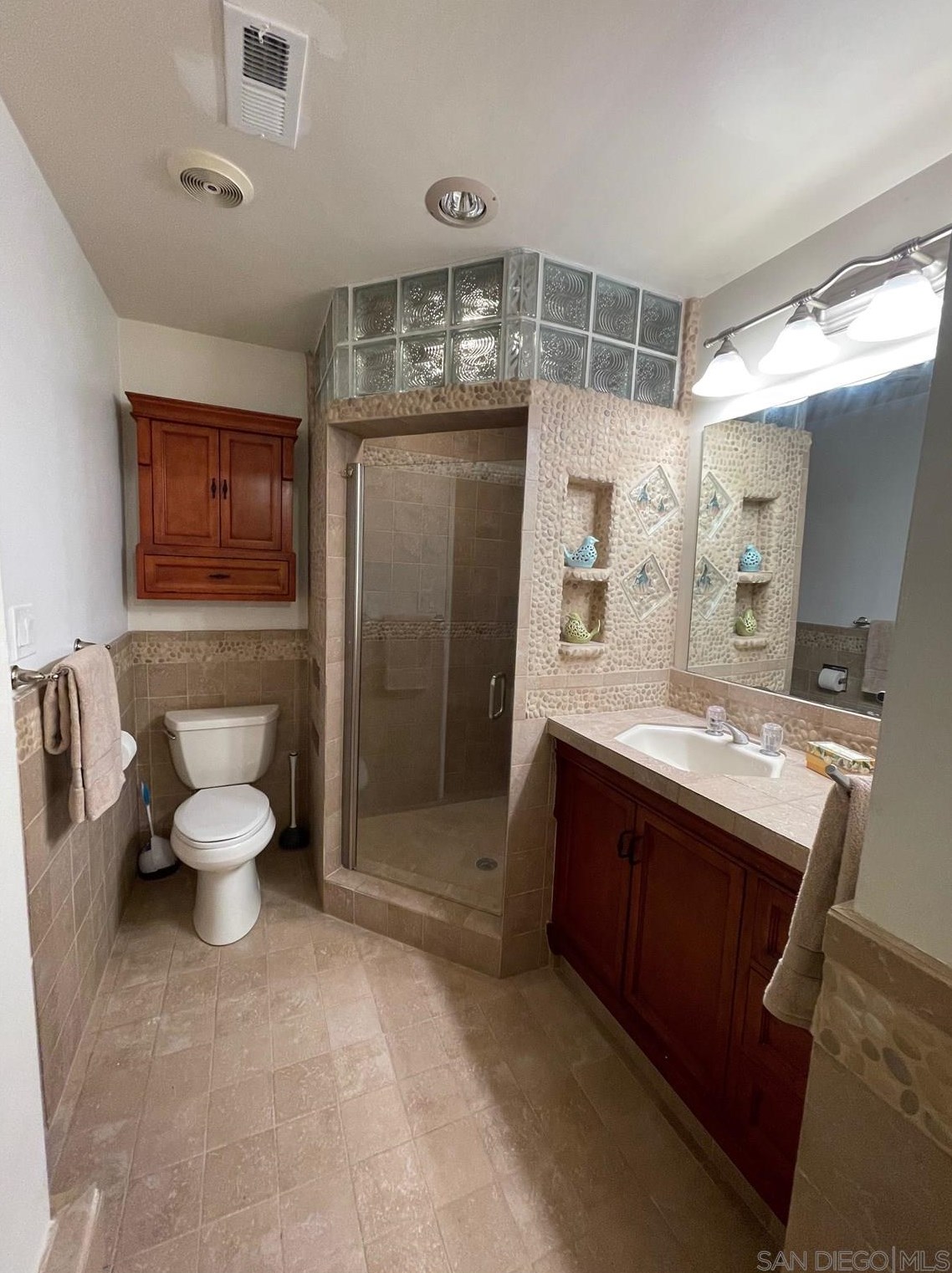 10109 Ramona Dr, Spring Valley CA  91977-1807 exterior