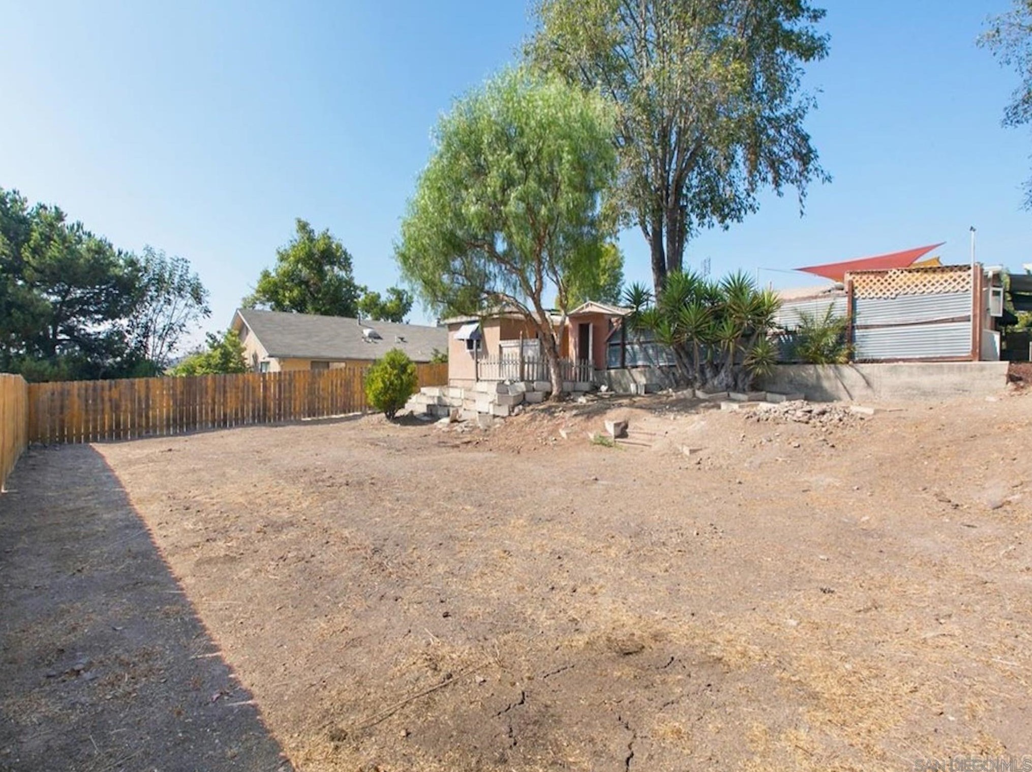 10109 Ramona Dr, Spring Valley CA  91977-1807 exterior