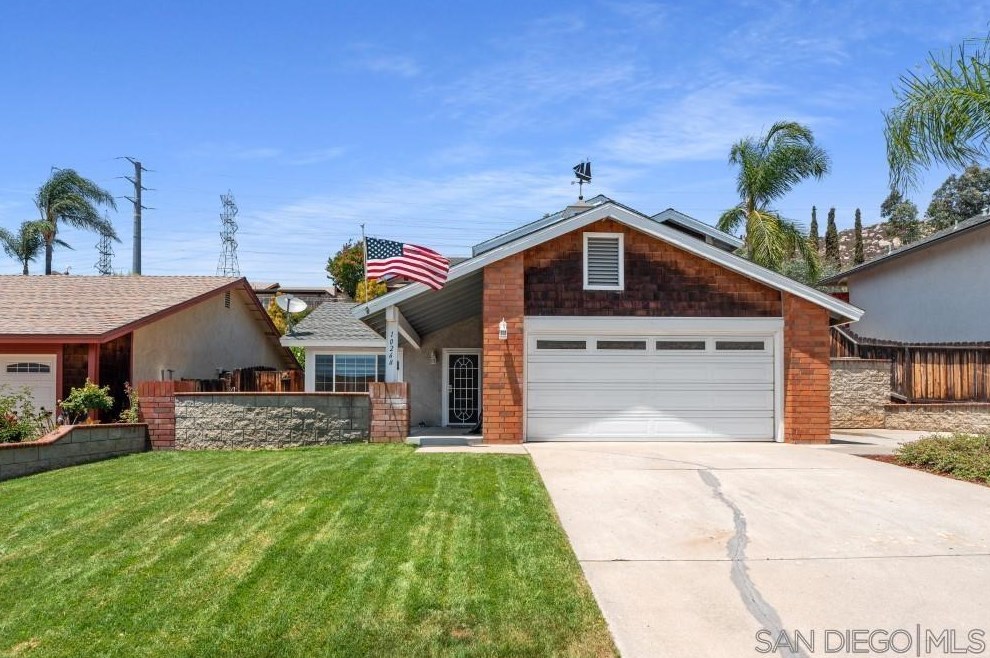 10268 Easthaven Dr, Santee, CA